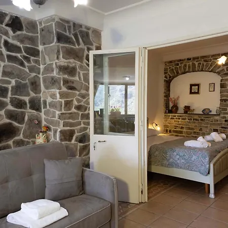 - Casa Alina Holiday home