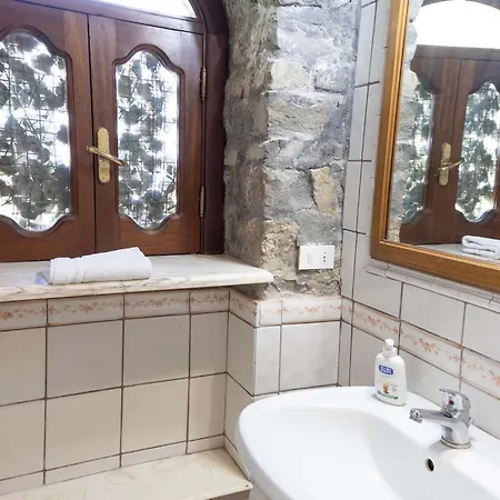 - Casa Alina Holiday home *